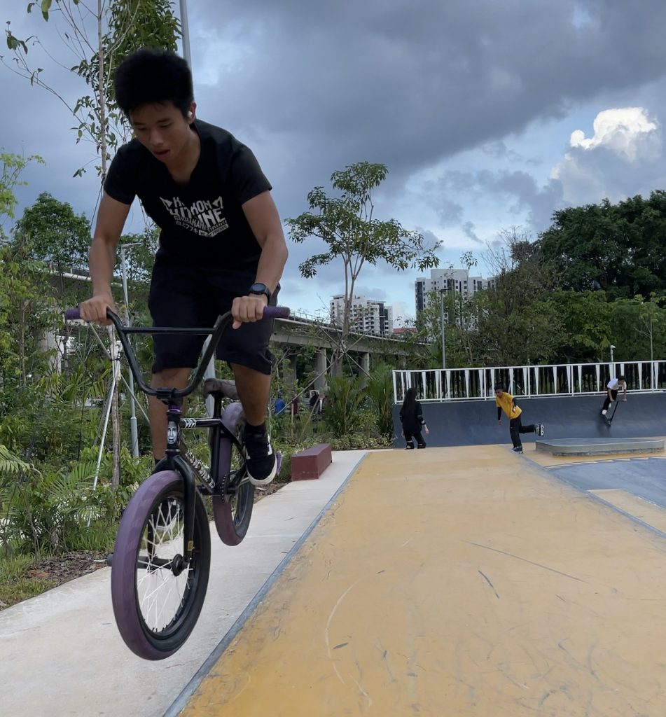 There's so much fun and radness in Freestyle BMX. Yes, this is the heartfelt opinion of this editor. And he totally hates it when fellow cyclists gleefully say shits like "BMX is dead". Sadly there's some truth to it ... and also some hope within. This Rad Ed shares his views.